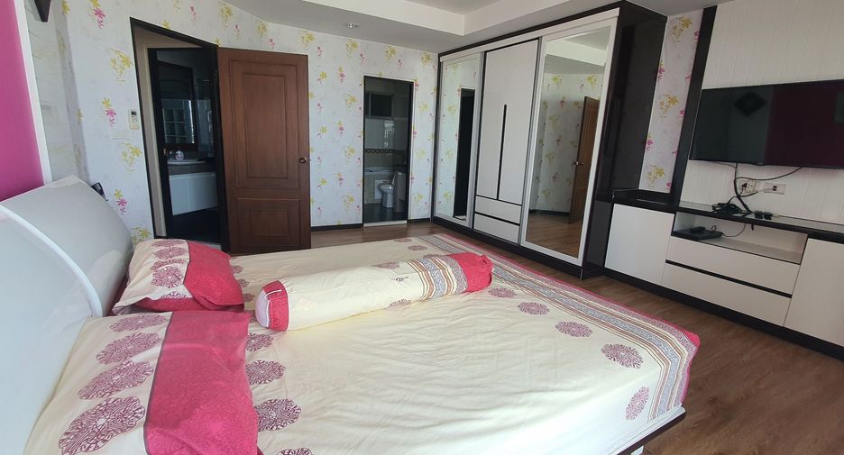 For rent 2 bedrooms condo in Bang Na, Bangkok