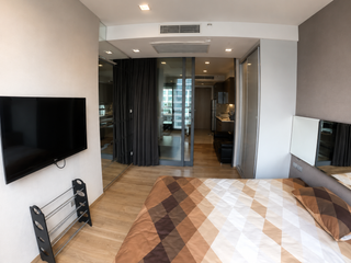 À vendre 1 chambre condo à Khlong Toei, Bangkok