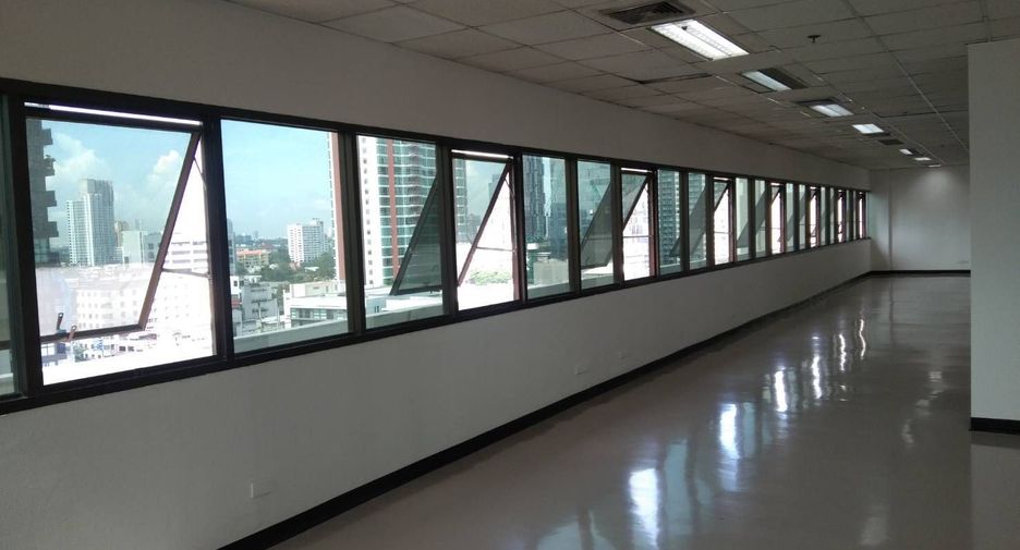 Oficina en venta en Watthana, Bangkok