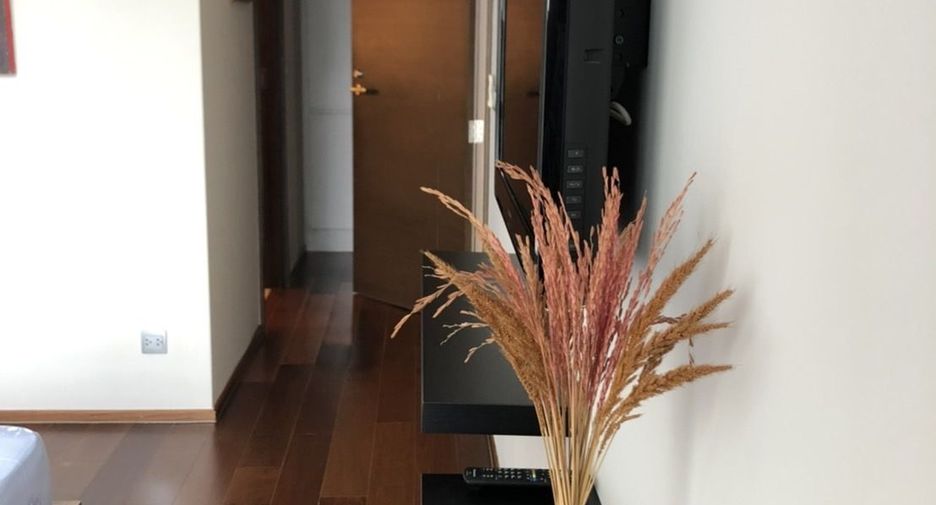 For sale and for rent 2 bedrooms condo in Watthana, Bangkok