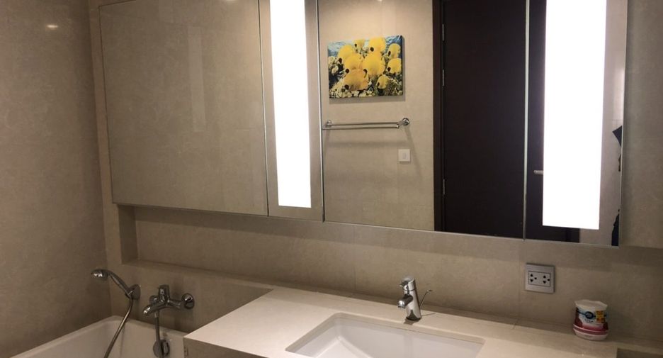 For sale and for rent 2 bedrooms condo in Watthana, Bangkok