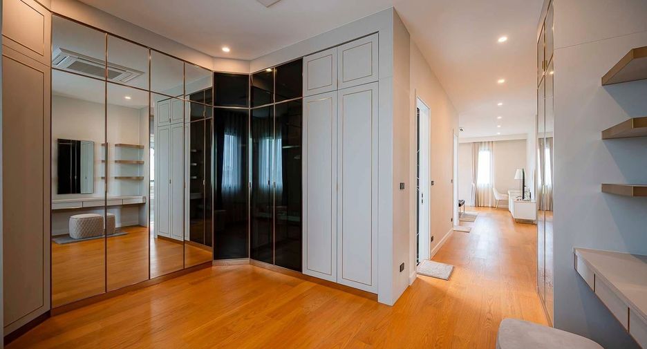 For rent 6 bedrooms house in Saphan Sung, Bangkok