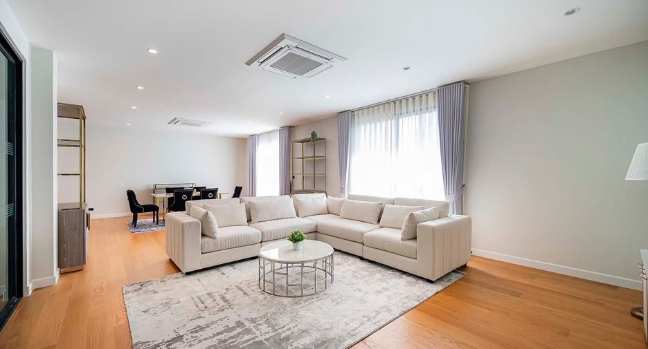 For rent 6 bedrooms house in Saphan Sung, Bangkok