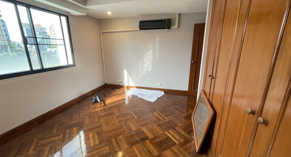 Apartamento en alquiler de 3 habitaciones en Watthana, Bangkok