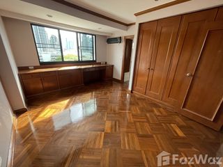 For rent 3 bedrooms apartment in Watthana, Bangkok