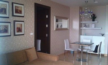 For rent 2 bedrooms condo in Huai Khwang, Bangkok