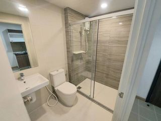 Wohnung zum Kauf mit 1 Zimmer in Khlong San, Bangkok