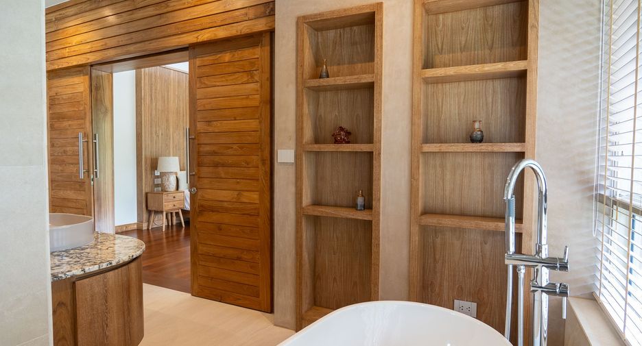 For sale 4 bedrooms villa in Thalang, Phuket