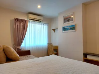 For sale 1 bed condo in Phra Khanong, Bangkok
