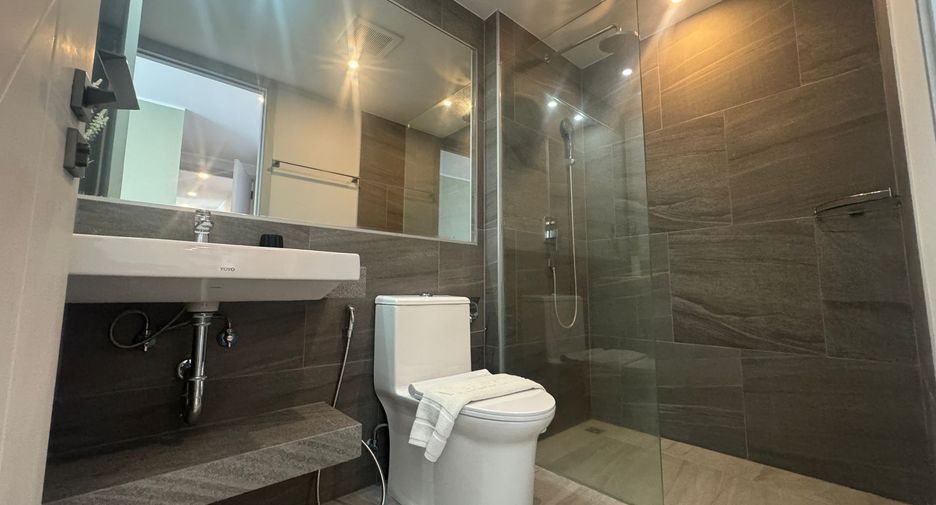 For rent 2 bedrooms condo in Mueang Phuket, Phuket