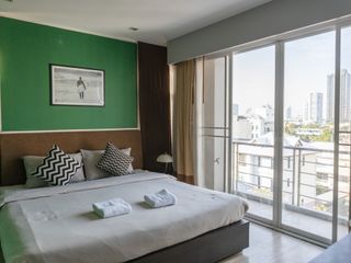 À louer 2 chambres appartement à Watthana, Bangkok