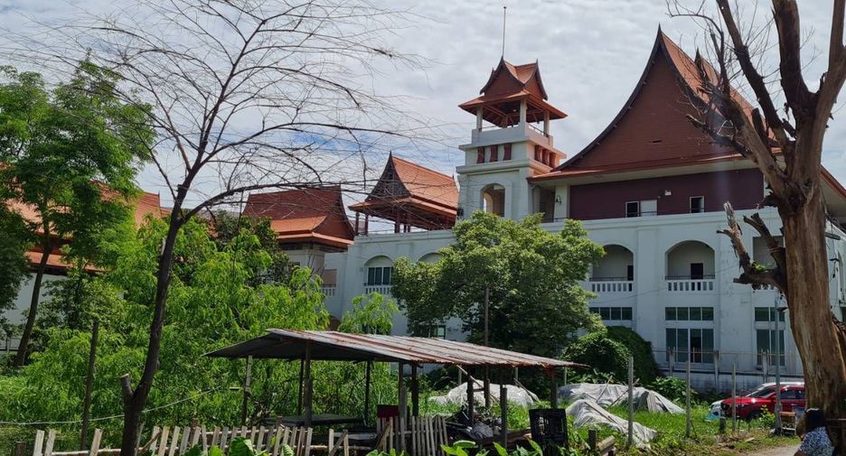 For sale land in Bang Khen, Bangkok