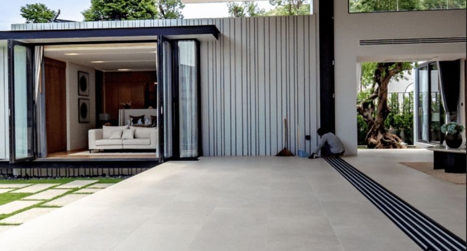 For sale 6 bedrooms villa in Thalang, Phuket