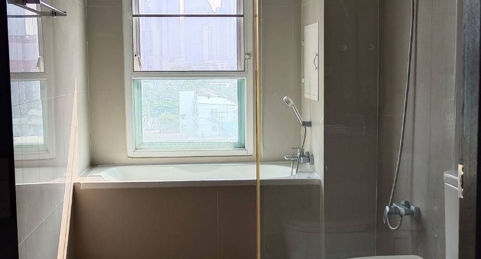 For rent 1 bed apartment in Khlong Toei, Bangkok