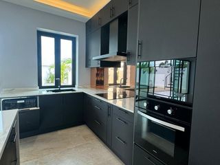 出售 2 卧室 别墅 在 Phuket Town, 普吉