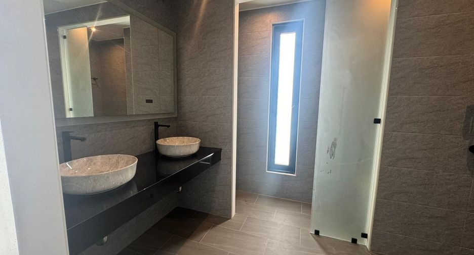 For sale 2 bedrooms villa in Mueang Phuket, Phuket