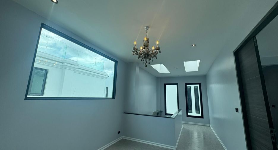 For sale 2 bedrooms villa in Mueang Phuket, Phuket