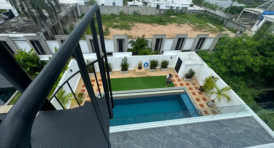 For sale 2 bedrooms villa in Mueang Phuket, Phuket
