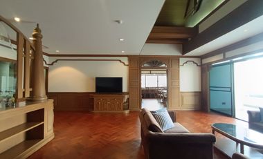For rent 3 bedrooms apartment in Watthana, Bangkok