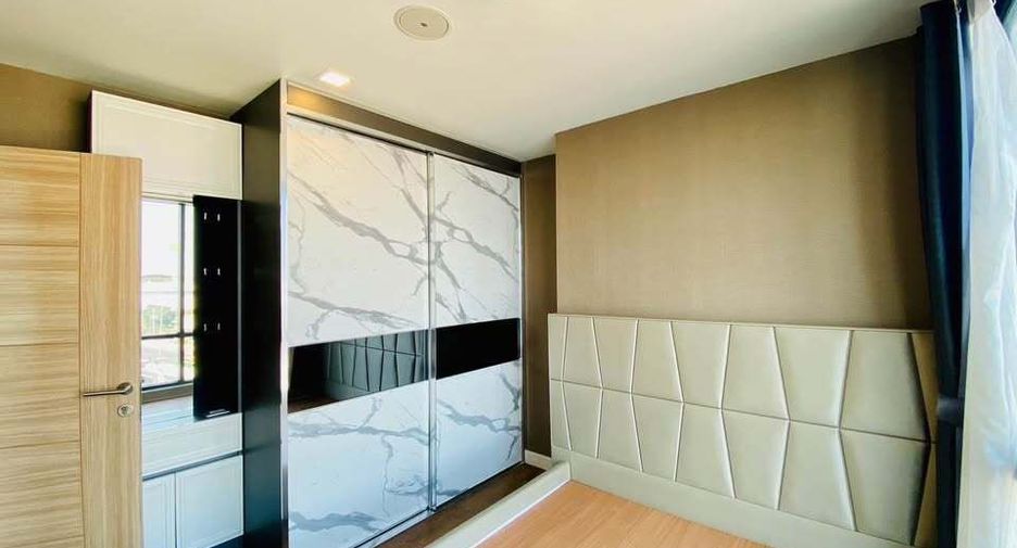 À vendre 2 chambres condo à Min Buri, Bangkok