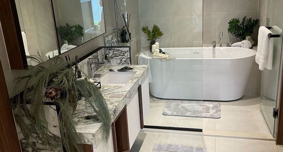 For sale 1 bed condo in Sathon, Bangkok