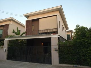 For sale 3 bedrooms house in Don Mueang, Bangkok