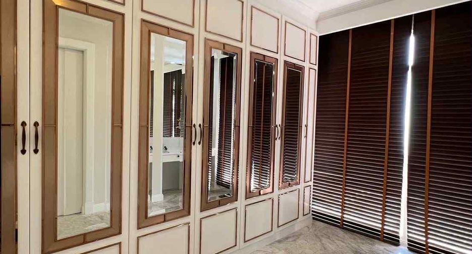 For sale 4 bedrooms condo in Bang Lamung, Chonburi