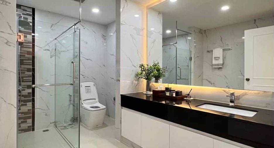 For sale 4 bedrooms condo in Bang Lamung, Chonburi