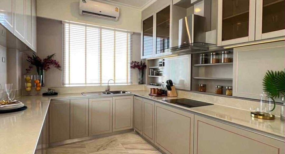 For sale 4 bedrooms condo in Bang Lamung, Chonburi
