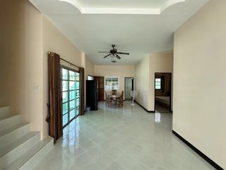 À louer 3 chambres maison à Bang Lamung, Chonburi