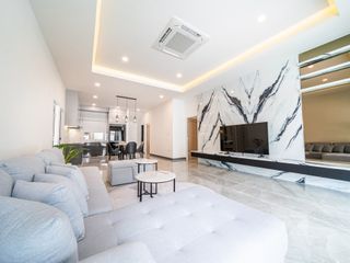 For sale 5 bedrooms house in Bang Lamung, Chonburi
