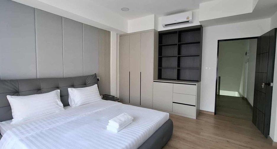 For sale 2 bedrooms retail Space in Bang Lamung, Chonburi