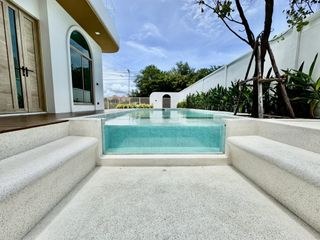 For sale 5 bedrooms house in Bang Lamung, Chonburi