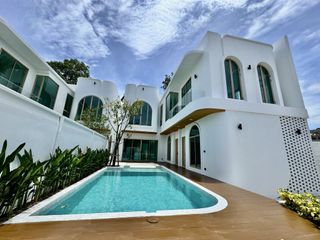 For sale 5 bedrooms house in Bang Lamung, Chonburi