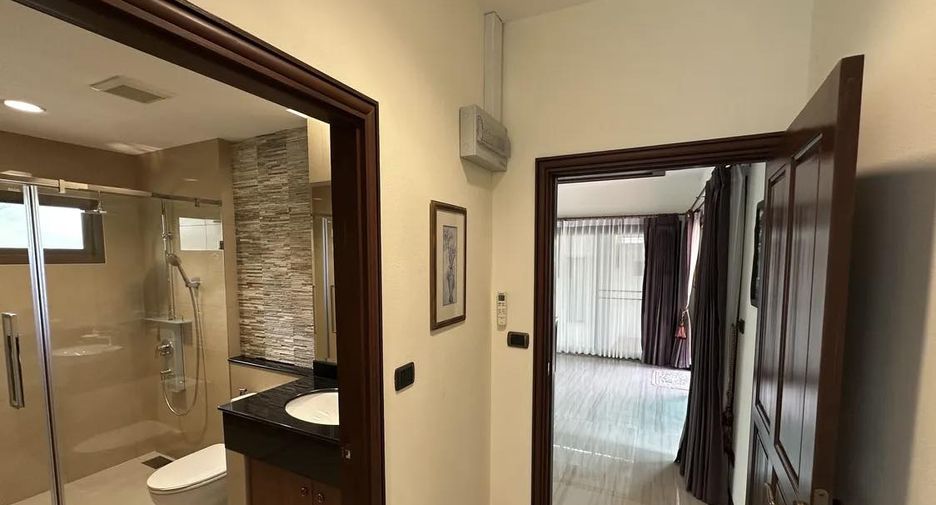 For sale 3 bedrooms house in Bang Lamung, Chonburi