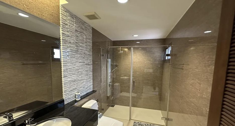 For sale 3 bedrooms house in Bang Lamung, Chonburi