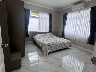 À louer 3 chambres maison à Bang Lamung, Chonburi