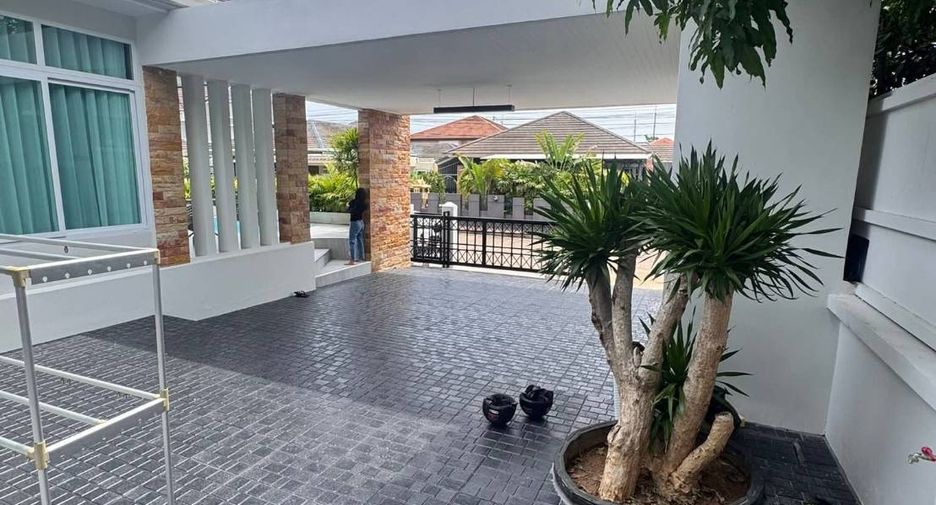 For rent 3 bedrooms house in Bang Lamung, Chonburi