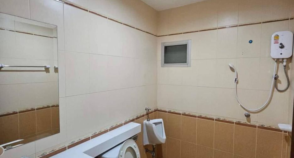 For sale 4 bedrooms house in Bang Lamung, Chonburi