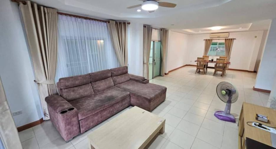 For sale 4 bedrooms house in Bang Lamung, Chonburi