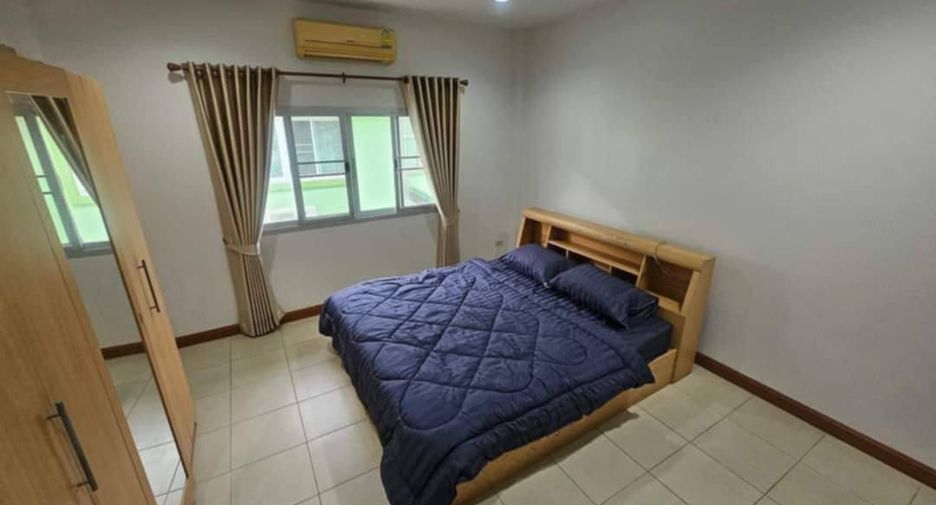 For sale 4 bedrooms house in Bang Lamung, Chonburi