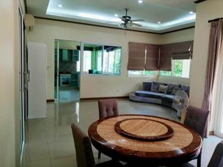 À louer 3 chambres maison à Bang Lamung, Chonburi
