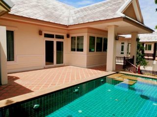 À louer 3 chambres maison à Bang Lamung, Chonburi
