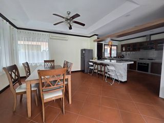 À louer 3 chambres maison à Huay Yai, Pattaya