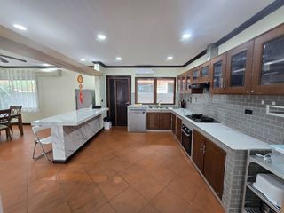 À louer 3 chambres maison à Huay Yai, Pattaya