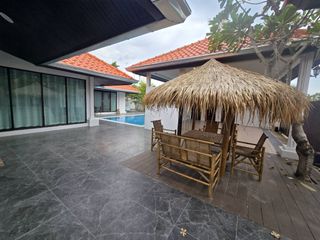 À louer 3 chambres maison à Huay Yai, Pattaya