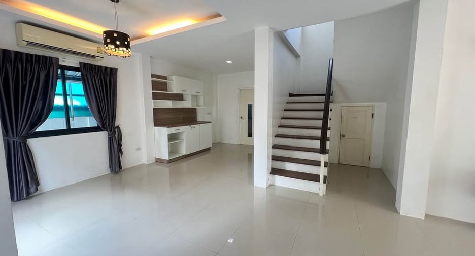 For sale 3 bedrooms house in Bang Lamung, Chonburi
