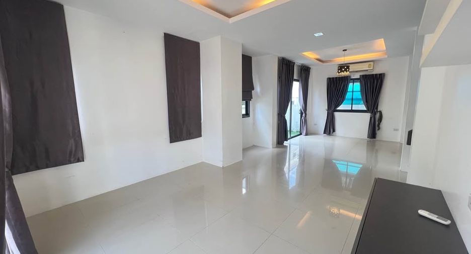 For sale 3 bedrooms house in Bang Lamung, Chonburi