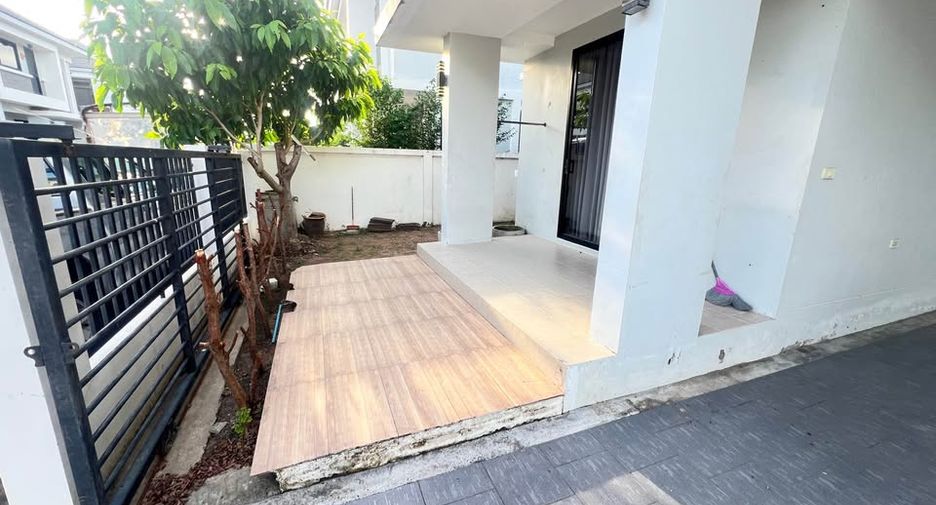 For sale 3 bedrooms house in Bang Lamung, Chonburi