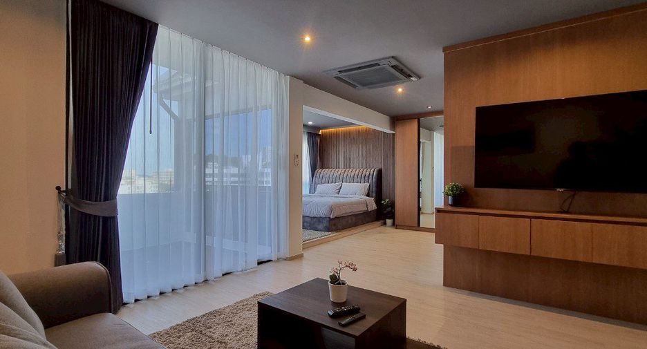 For sale 5 bedrooms condo in Pratumnak, Pattaya